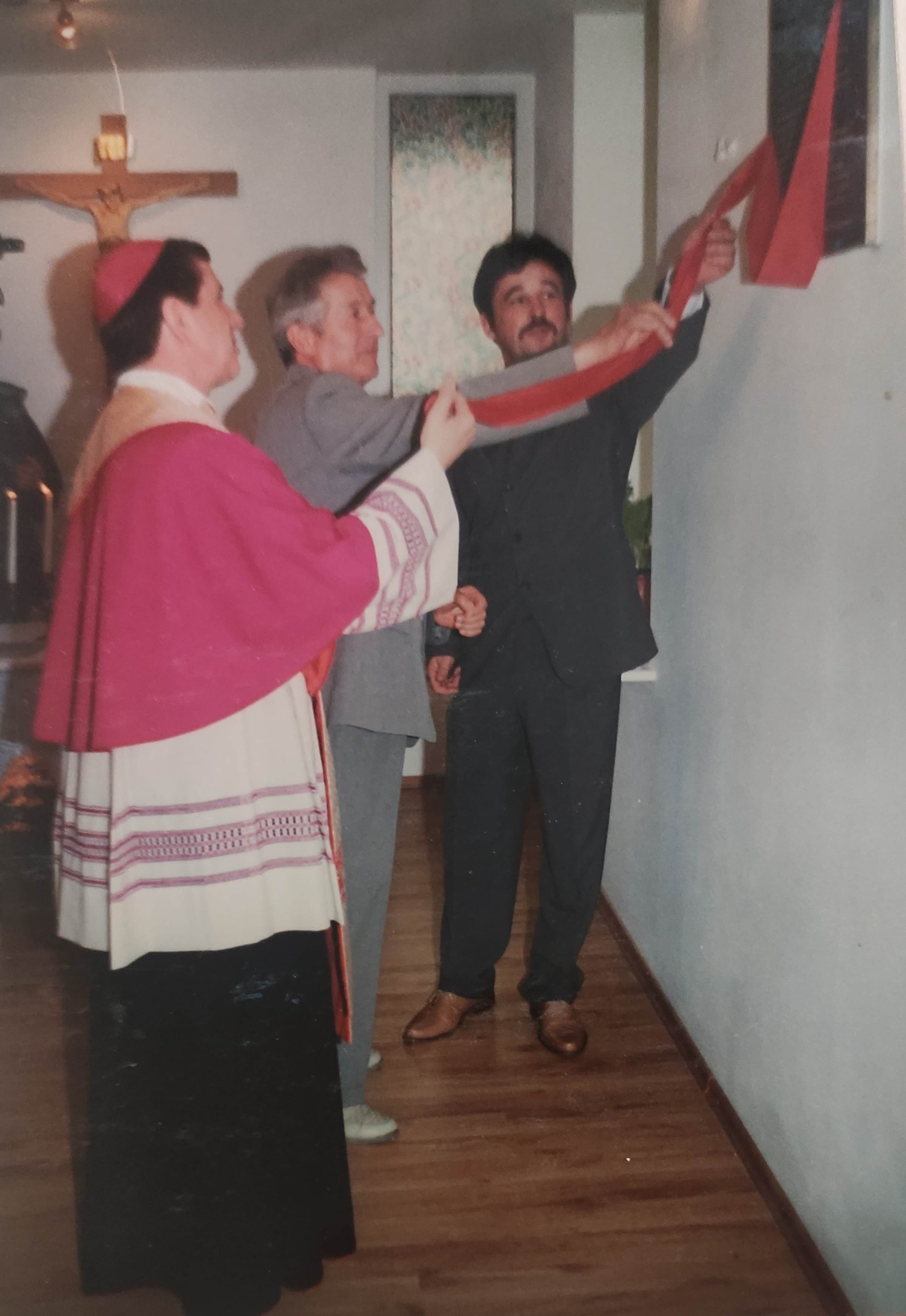 Główne zdjęcie z wydarzenia Odsłonięcie tablicy pamiątkowej ku czci Sługi Bożego Biskupa Sandomierskiego Piotra Gołębowskiego