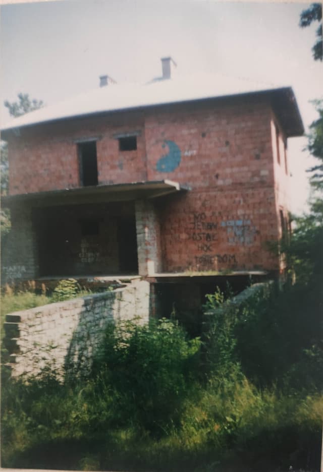 Zdjęcie 2 galerii z wydarzenia Powstanie zakładu - pierwotny budynek