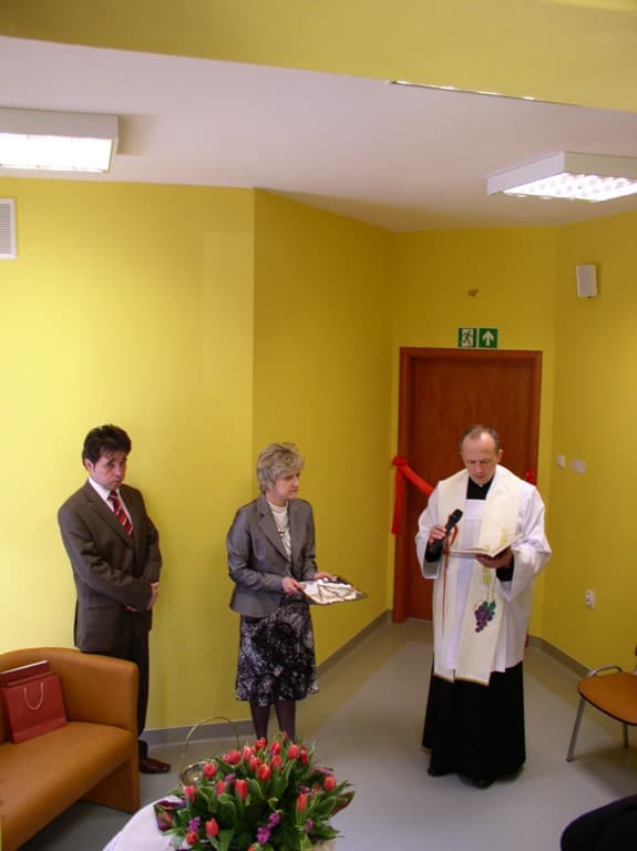 Zdjęcie 3 galerii z wydarzenia Uroczyste otwarcie nowej części Zakładu Opiekuńczo-Leczniczego