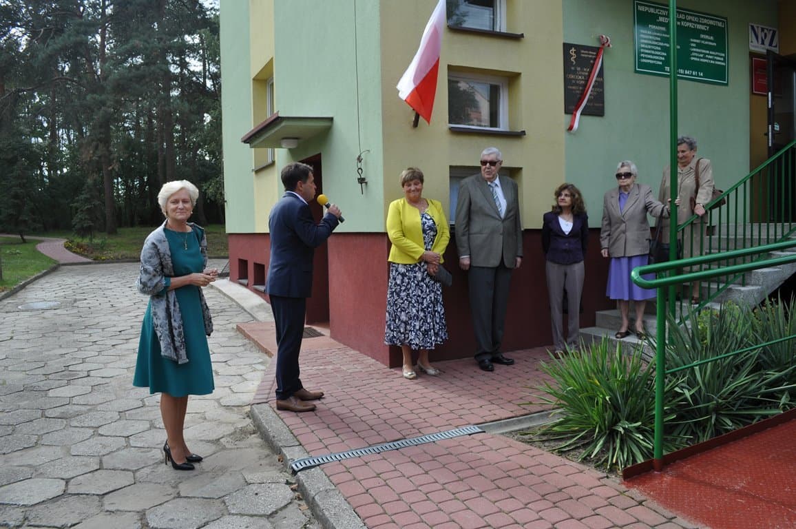 Główne zdjęcie z wydarzenia Uroczystość 50-lecia Ośrodka Zdrowia i 15-lecia Zakładu Opiekuńczo-Leczniczego