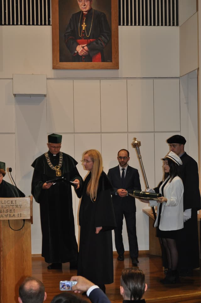Zdjęcie 1 galerii z wydarzenia Psycholog Natalia Majkowska - Uzyskanie stopnia naukowego Doktorata nauk społecznych w zakresie psychologii